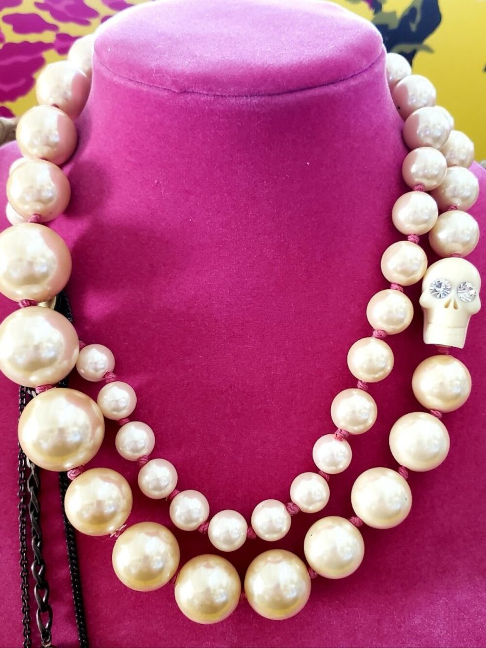 Betsey Johnson Vintage Nautical Long Creamy Graduated Pearl Skull Necklace 43" L